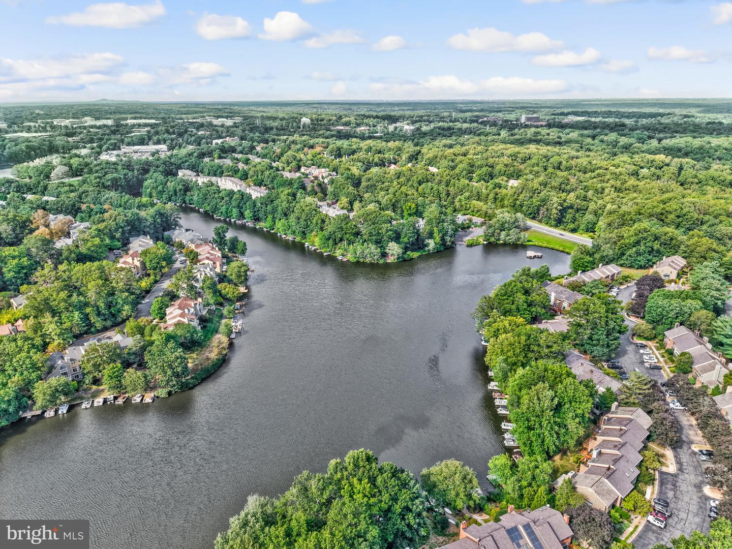11088 GLADE CT, RESTON, Virginia 20191, 3 Bedrooms Bedrooms, 15 Rooms Rooms,3 BathroomsBathrooms,Residential,For sale,11088 GLADE CT,VAFX2265286 MLS # VAFX2265286