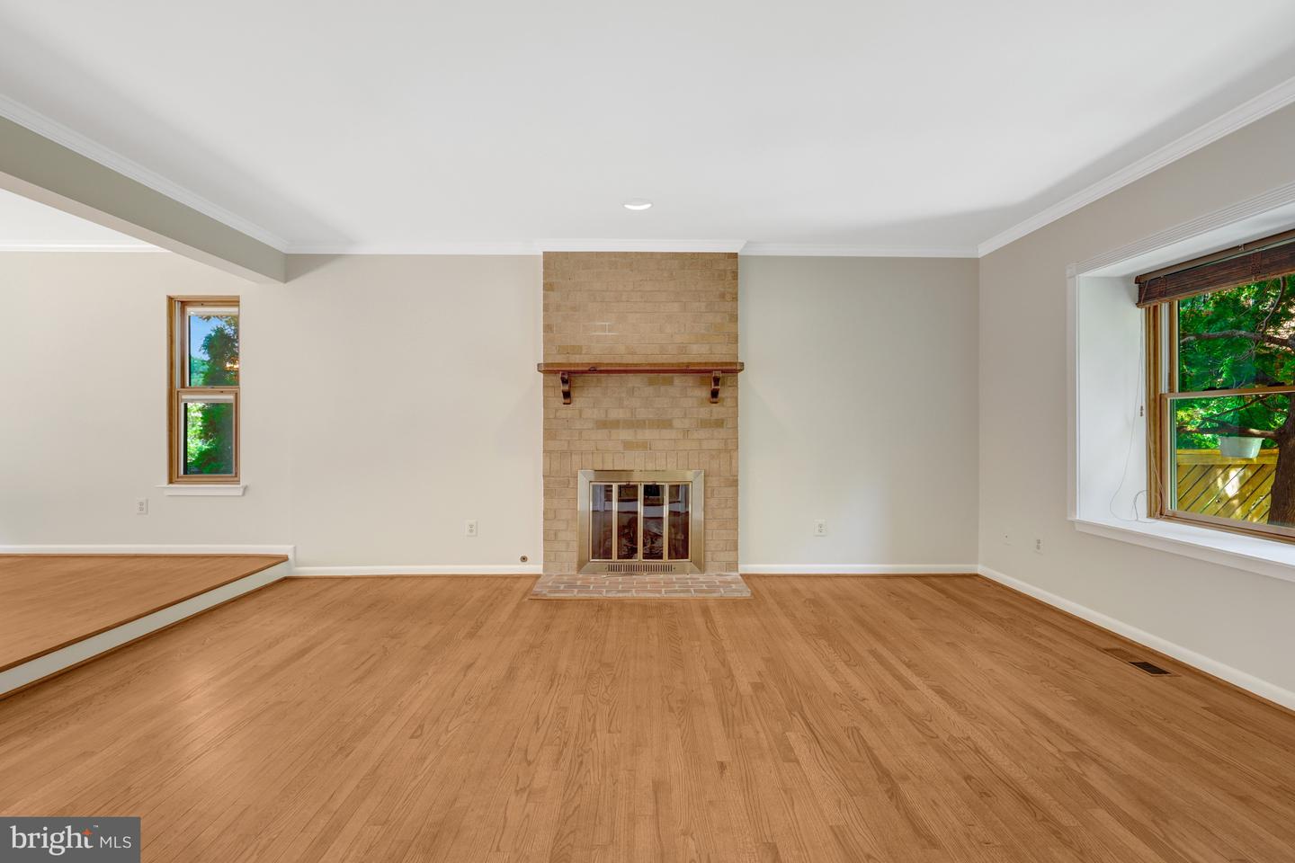 11088 GLADE CT, RESTON, Virginia 20191, 3 Bedrooms Bedrooms, 15 Rooms Rooms,3 BathroomsBathrooms,Residential,For sale,11088 GLADE CT,VAFX2265286 MLS # VAFX2265286