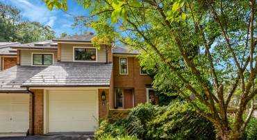 11088 GLADE CT, RESTON, Virginia 20191, 3 Bedrooms Bedrooms, 15 Rooms Rooms,3 BathroomsBathrooms,Residential,For sale,11088 GLADE CT,VAFX2265286 MLS # VAFX2265286