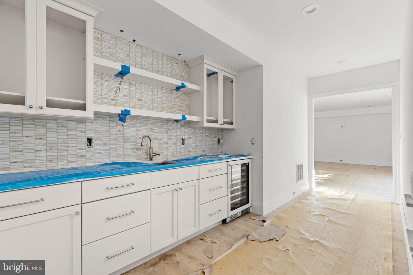 629 N LINCOLN ST N, ARLINGTON, Virginia 22201, 6 Bedrooms Bedrooms, ,6 BathroomsBathrooms,Residential,For sale,629 N LINCOLN ST N,VAAR2063224 MLS # VAAR2063224