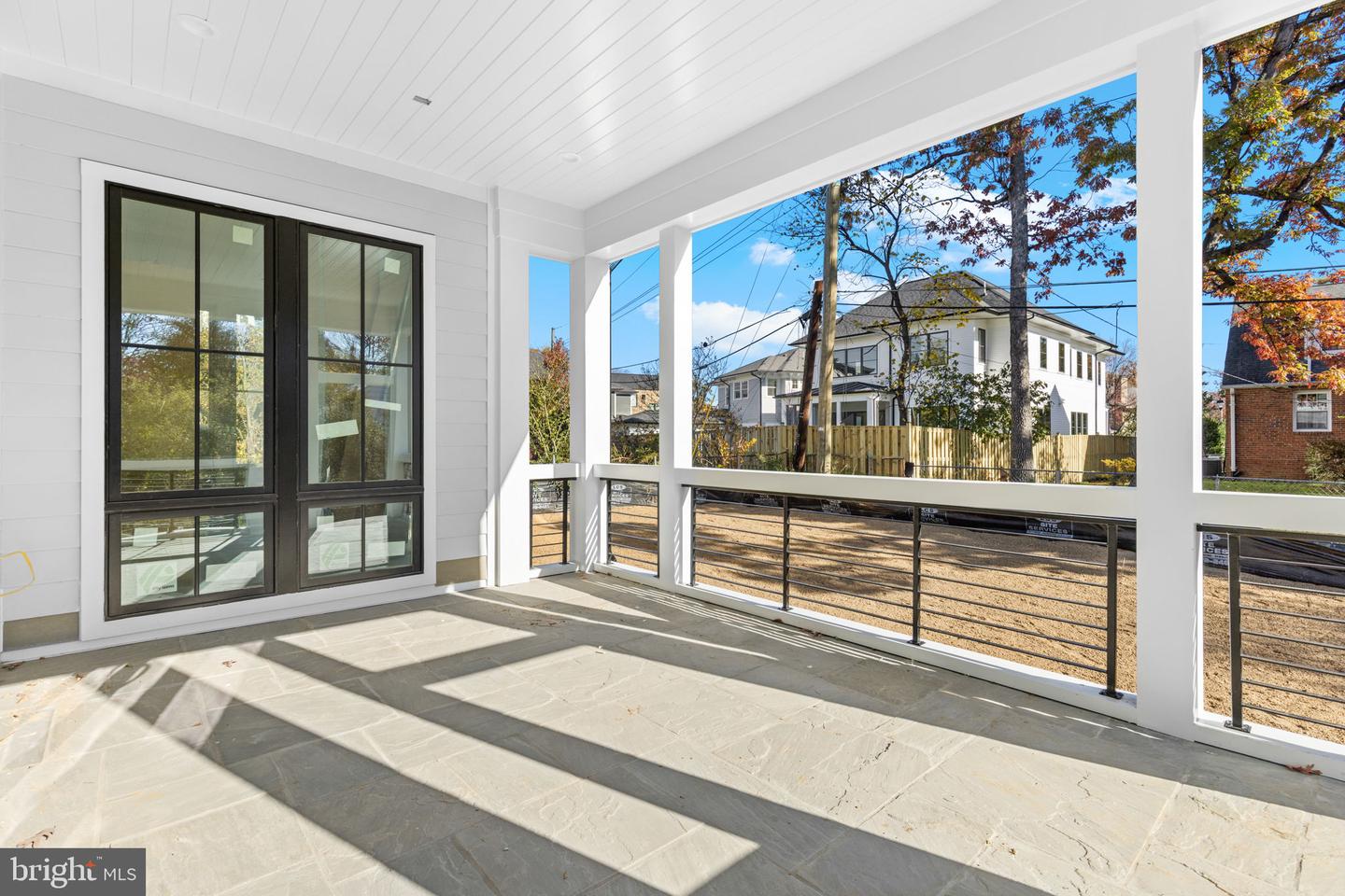 629 N LINCOLN ST N, ARLINGTON, Virginia 22201, 6 Bedrooms Bedrooms, ,6 BathroomsBathrooms,Residential,For sale,629 N LINCOLN ST N,VAAR2063224 MLS # VAAR2063224