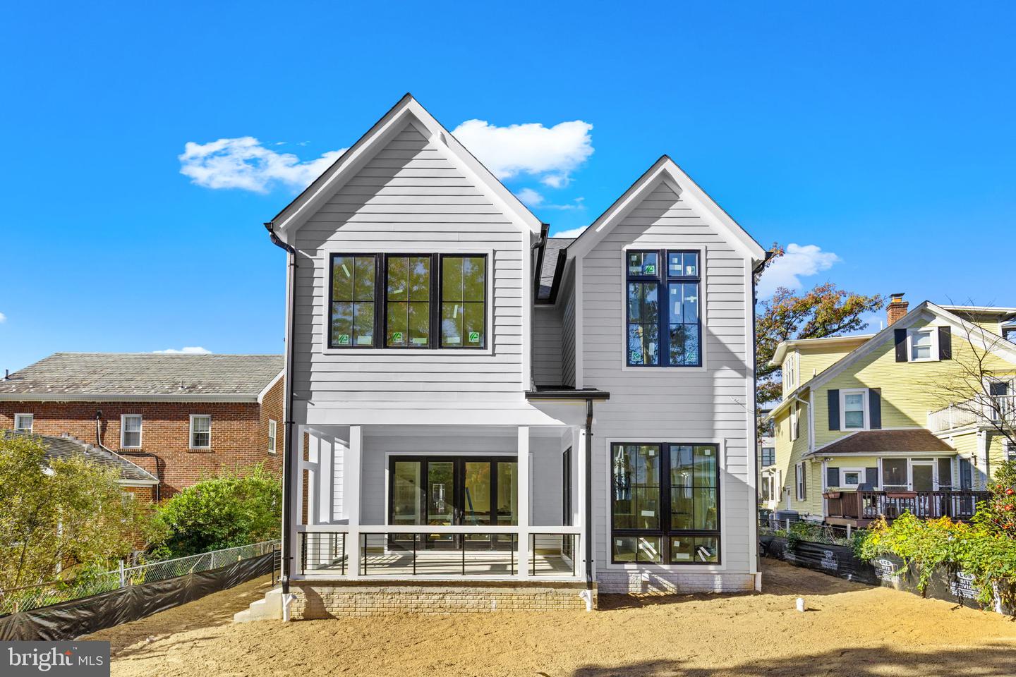 629 N LINCOLN ST N, ARLINGTON, Virginia 22201, 6 Bedrooms Bedrooms, ,6 BathroomsBathrooms,Residential,For sale,629 N LINCOLN ST N,VAAR2063224 MLS # VAAR2063224