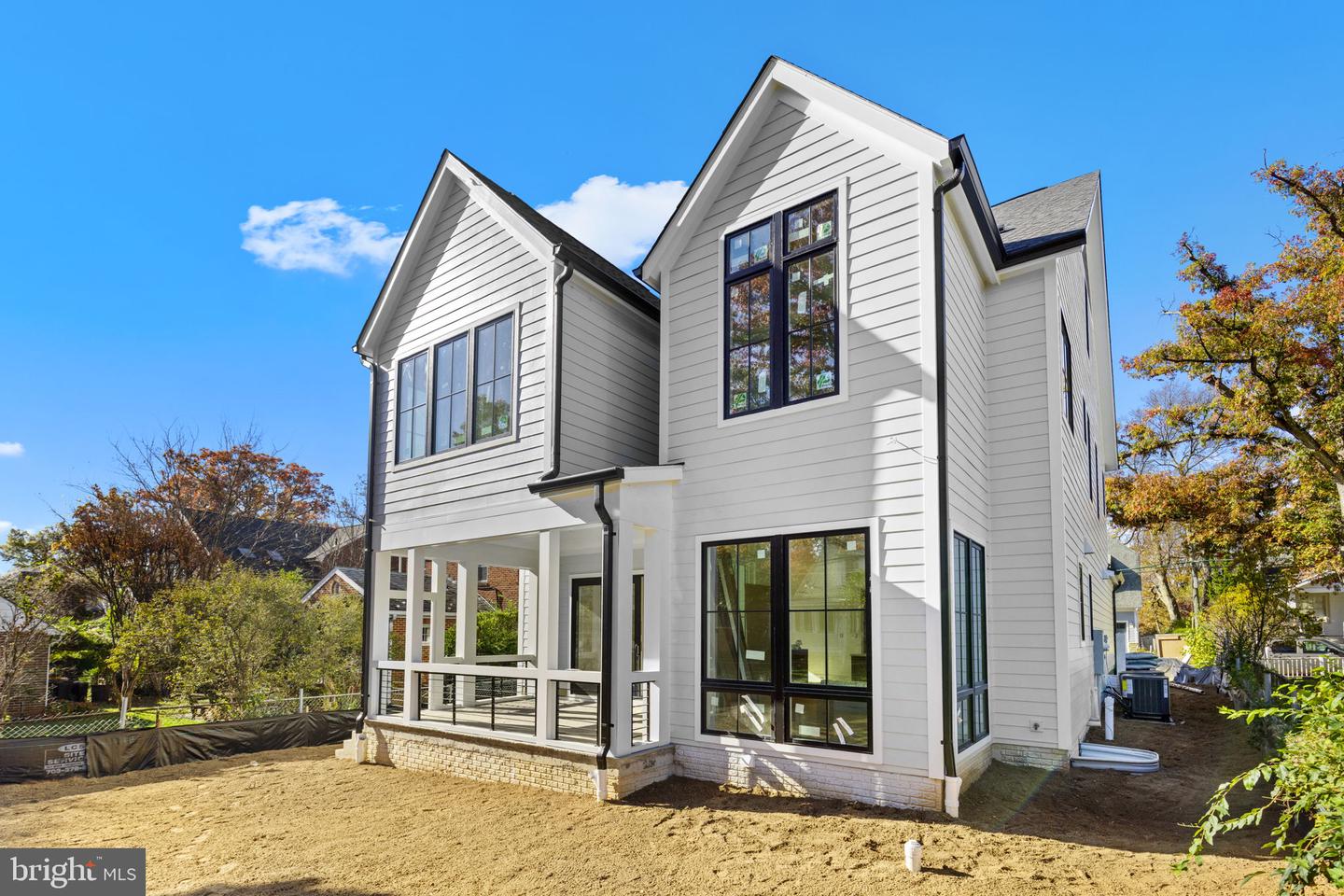 629 N LINCOLN ST N, ARLINGTON, Virginia 22201, 6 Bedrooms Bedrooms, ,6 BathroomsBathrooms,Residential,For sale,629 N LINCOLN ST N,VAAR2063224 MLS # VAAR2063224