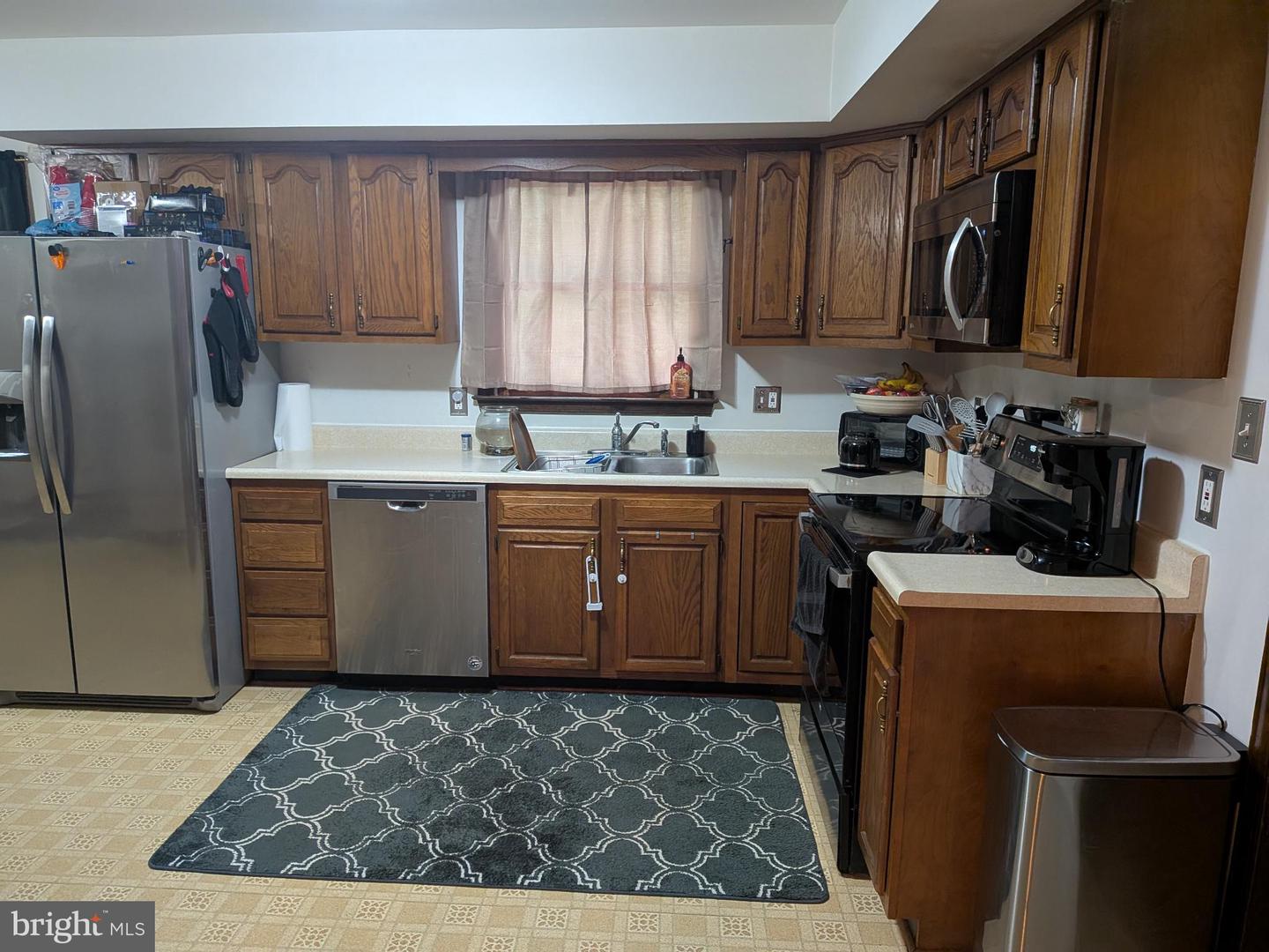 9511 ROGUES RD, MIDLAND, Virginia 22728, 3 Bedrooms Bedrooms, 8 Rooms Rooms,2 BathroomsBathrooms,Residential,For sale,9511 ROGUES RD,VAFQ2018200 MLS # VAFQ2018200