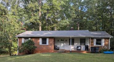 9511 ROGUES RD, MIDLAND, Virginia 22728, 3 Bedrooms Bedrooms, 8 Rooms Rooms,2 BathroomsBathrooms,Residential,For sale,9511 ROGUES RD,VAFQ2018200 MLS # VAFQ2018200
