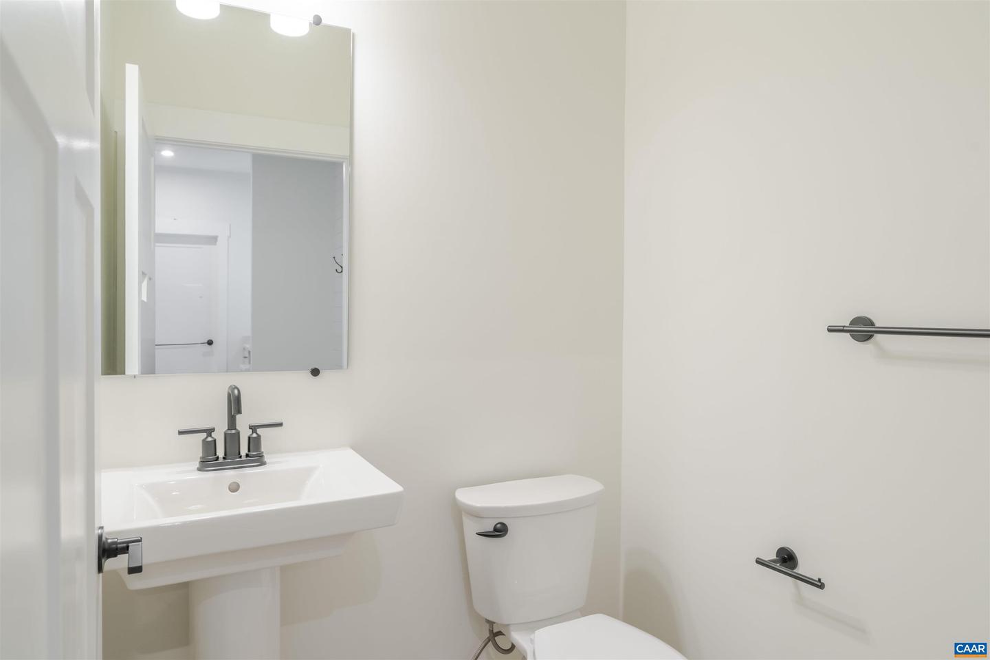 3590 CARROLL CREEK RD, KESWICK, Virginia 22947, 5 Bedrooms Bedrooms, ,4 BathroomsBathrooms,Residential,For sale,3590 CARROLL CREEK RD,668652 MLS # 668652