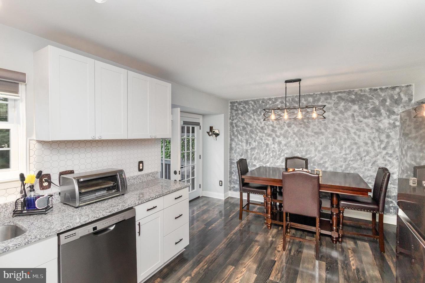 305 BACKRIDGE CT, FREDERICKSBURG, Virginia 22406, 2 Bedrooms Bedrooms, ,2 BathroomsBathrooms,Residential,For sale,305 BACKRIDGE CT,VAST2042492 MLS # VAST2042492