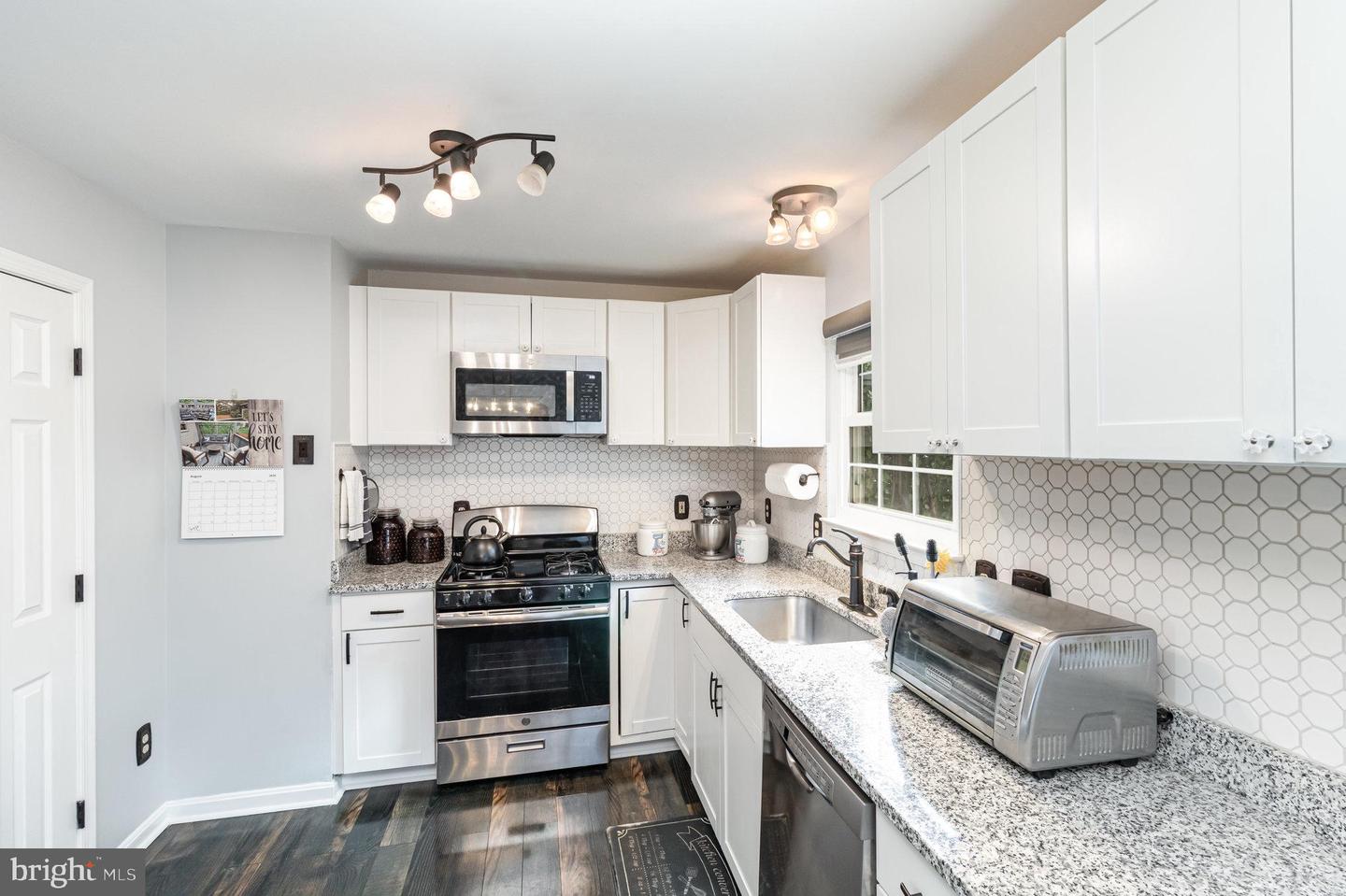305 BACKRIDGE CT, FREDERICKSBURG, Virginia 22406, 2 Bedrooms Bedrooms, ,2 BathroomsBathrooms,Residential,For sale,305 BACKRIDGE CT,VAST2042492 MLS # VAST2042492