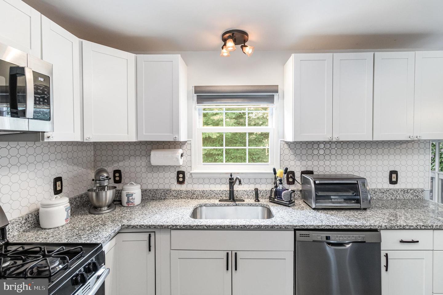 305 BACKRIDGE CT, FREDERICKSBURG, Virginia 22406, 2 Bedrooms Bedrooms, ,2 BathroomsBathrooms,Residential,For sale,305 BACKRIDGE CT,VAST2042492 MLS # VAST2042492