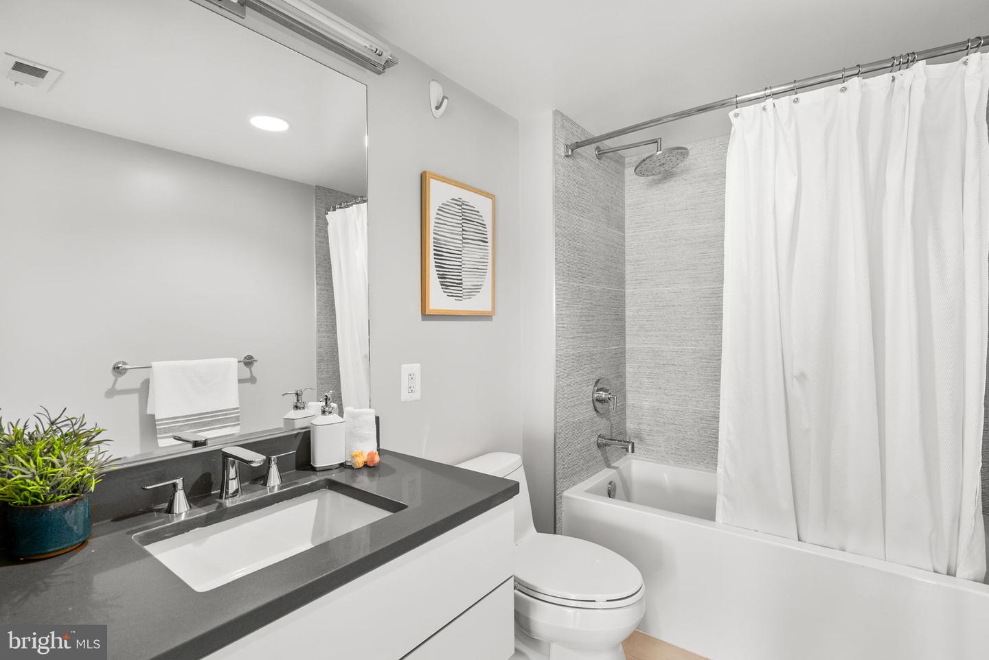 1311 13TH ST NW #510, WASHINGTON, District Of Columbia 20005, 1 Bedroom Bedrooms, ,1 BathroomBathrooms,Residential,For sale,1311 13TH ST NW #510,DCDC2220792 MLS # DCDC2220792 1311 13TH ST NW #510, WASHINGTON, District Of Columbia 20005, 1 Bedroom Bedrooms, ,1 BathroomBathrooms,Residential,For sale,1311 13TH ST NW #510,DCDC2220792 MLS # DCDC2220792