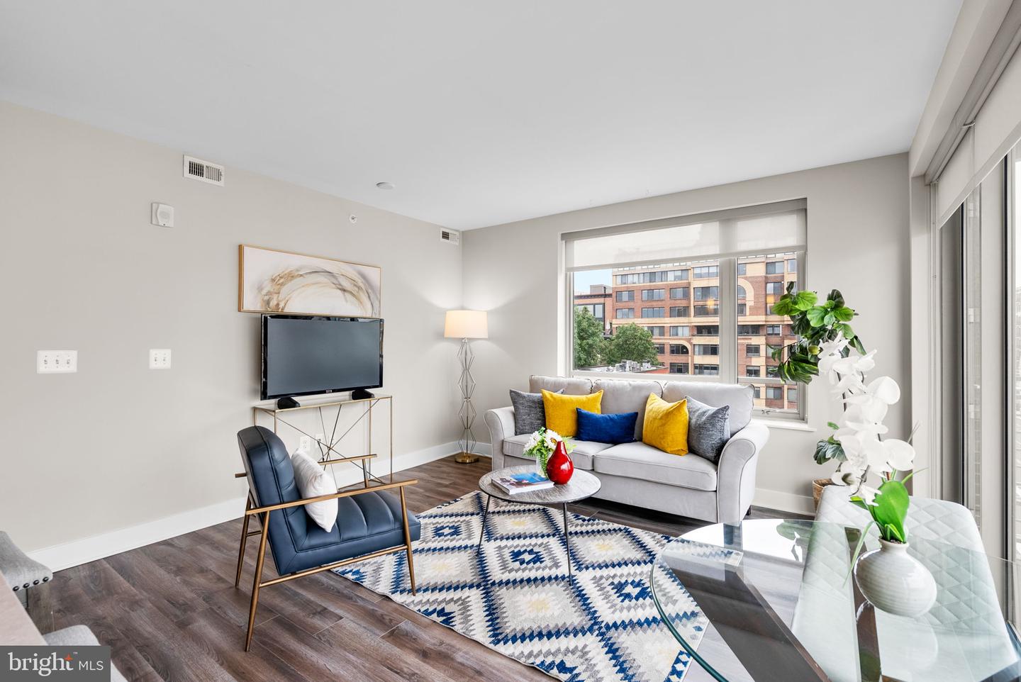 1311 13TH ST NW #510, WASHINGTON, District Of Columbia 20005, 1 Bedroom Bedrooms, ,1 BathroomBathrooms,Residential,For sale,1311 13TH ST NW #510,DCDC2220792 MLS # DCDC2220792 1311 13TH ST NW #510, WASHINGTON, District Of Columbia 20005, 1 Bedroom Bedrooms, ,1 BathroomBathrooms,Residential,For sale,1311 13TH ST NW #510,DCDC2220792 MLS # DCDC2220792