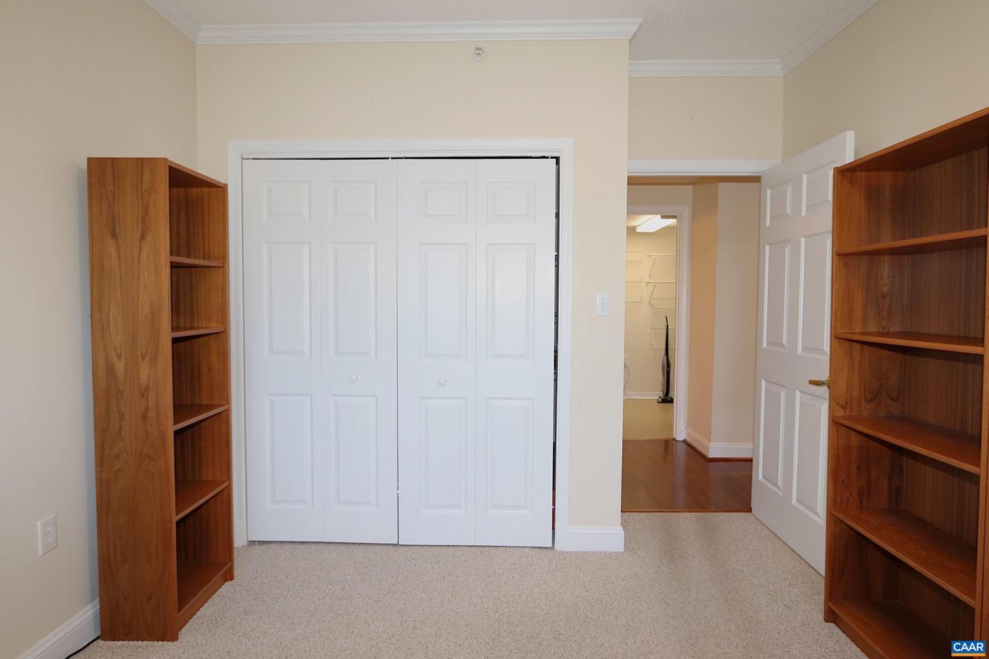 500 CRESTWOOD DR #2306, CHARLOTTESVILLE, Virginia 22903, 2 Bedrooms Bedrooms, ,2 BathroomsBathrooms,Residential,For sale,500 CRESTWOOD DR #2306,668655 MLS # 668655