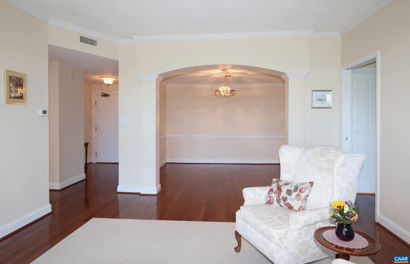 500 CRESTWOOD DR #2306, CHARLOTTESVILLE, Virginia 22903, 2 Bedrooms Bedrooms, ,2 BathroomsBathrooms,Residential,For sale,500 CRESTWOOD DR #2306,668655 MLS # 668655