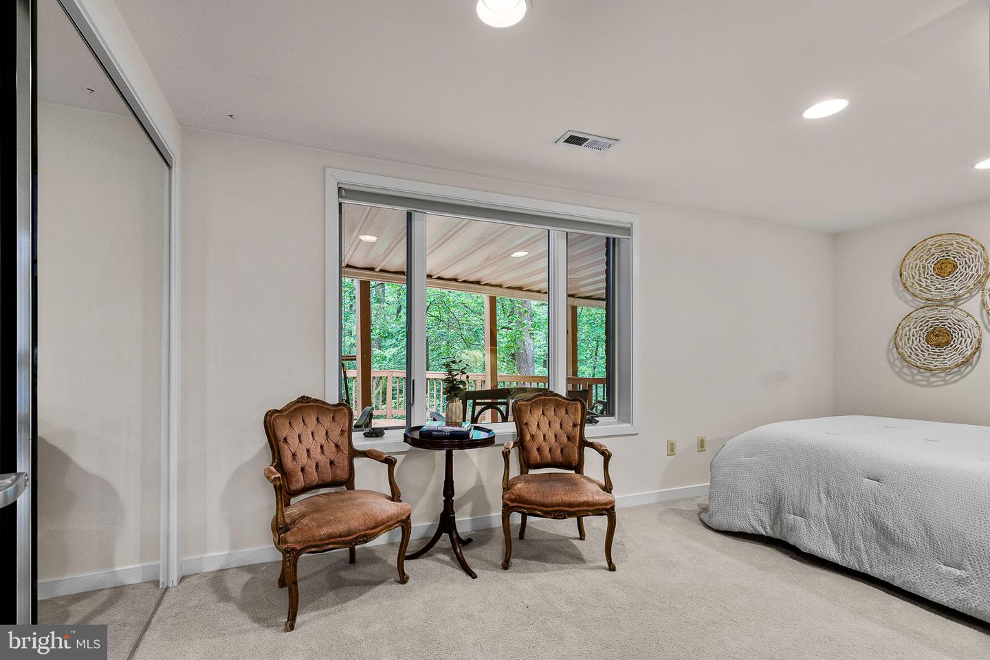 3440 MANSFIELD RD, FALLS CHURCH, Virginia 22041, 3 Bedrooms Bedrooms, ,3 BathroomsBathrooms,Residential,For sale,3440 MANSFIELD RD,VAFX2265346 MLS # VAFX2265346