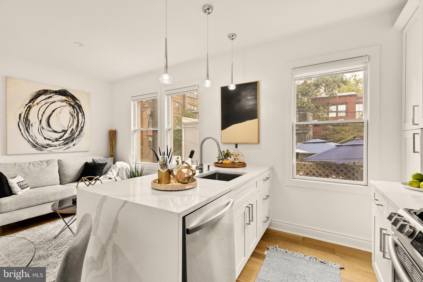 317 3RD ST SE #25, WASHINGTON, District Of Columbia 20003, 1 Bedroom Bedrooms, ,1 BathroomBathrooms,Residential,For sale,317 3RD ST SE #25,DCDC2220814 MLS # DCDC2220814