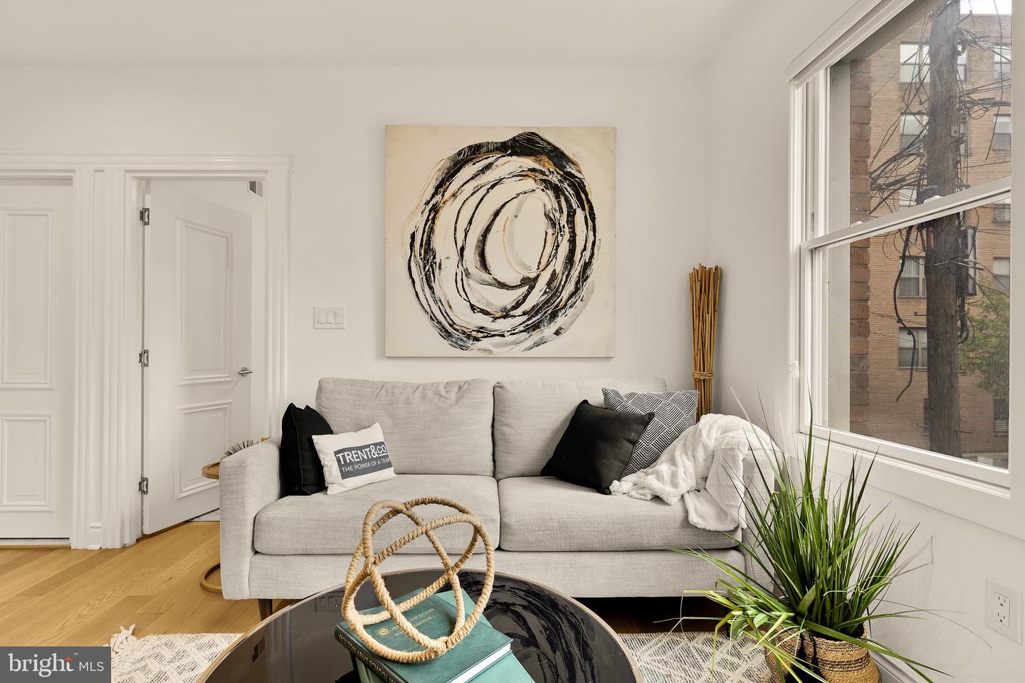 317 3RD ST SE #25, WASHINGTON, District Of Columbia 20003, 1 Bedroom Bedrooms, ,1 BathroomBathrooms,Residential,For sale,317 3RD ST SE #25,DCDC2220814 MLS # DCDC2220814