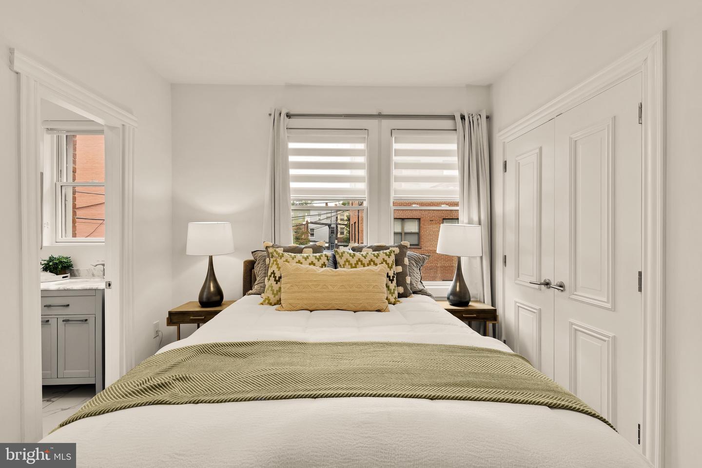 317 3RD ST SE #25, WASHINGTON, District Of Columbia 20003, 1 Bedroom Bedrooms, ,1 BathroomBathrooms,Residential,For sale,317 3RD ST SE #25,DCDC2220814 MLS # DCDC2220814