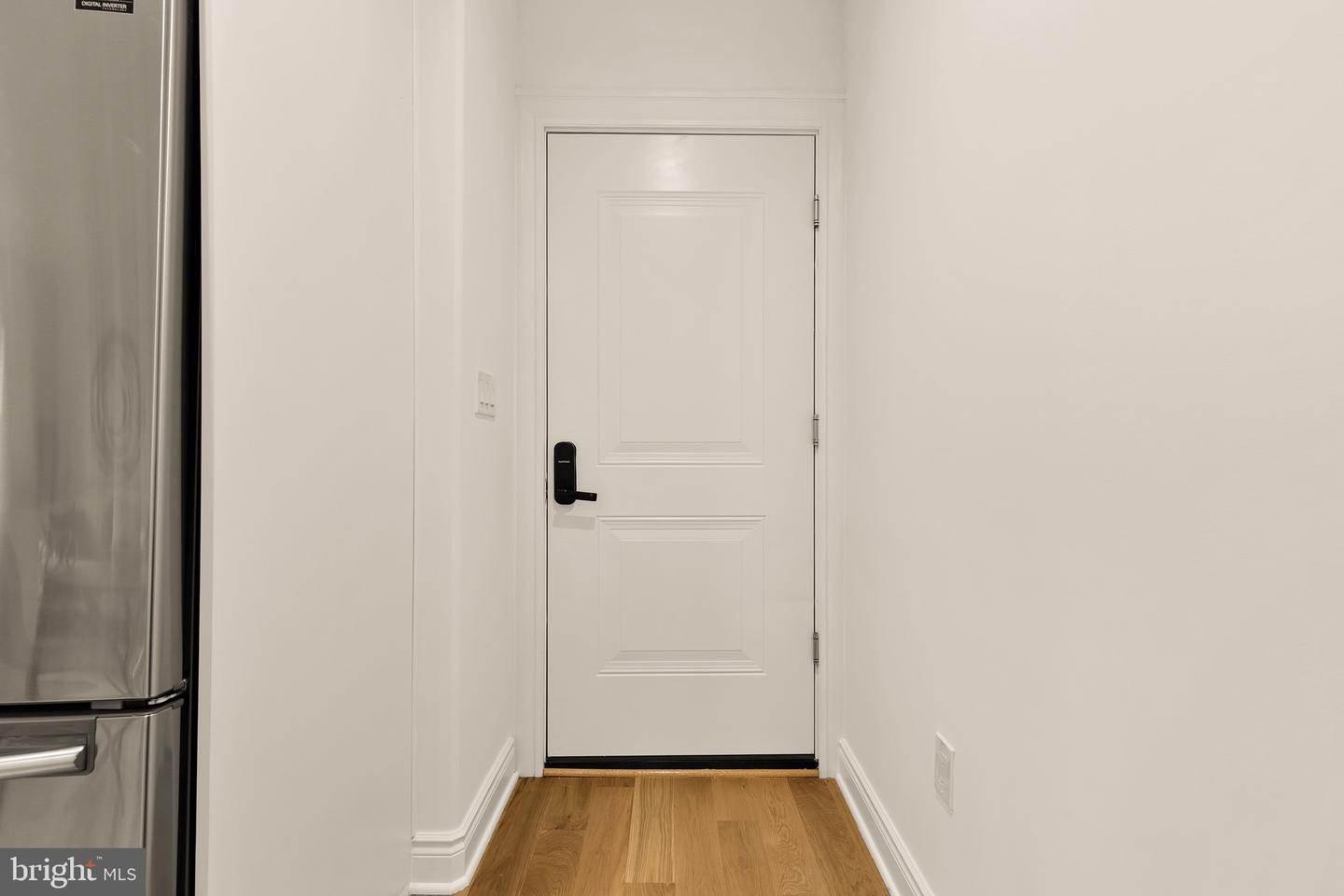 317 3RD ST SE #25, WASHINGTON, District Of Columbia 20003, 1 Bedroom Bedrooms, ,1 BathroomBathrooms,Residential,For sale,317 3RD ST SE #25,DCDC2220814 MLS # DCDC2220814