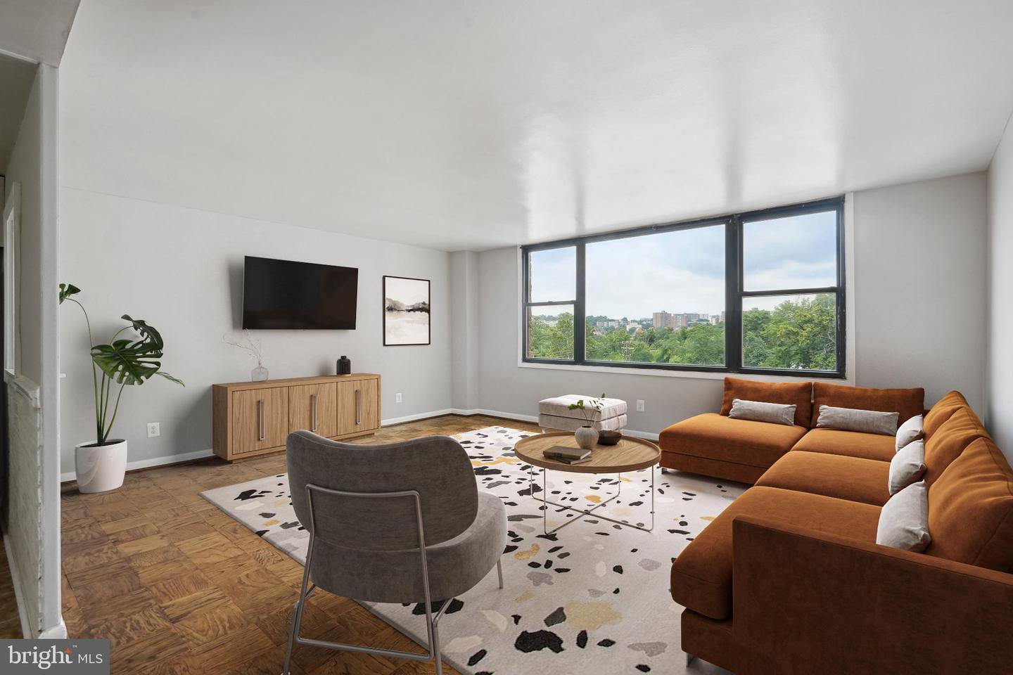 4600 DUKE ST #603, ALEXANDRIA, Virginia 22304, 2 Bedrooms Bedrooms, 3 Rooms Rooms,1 BathroomBathrooms,Residential,For sale,4600 DUKE ST #603,VAAX2049382 MLS # VAAX2049382