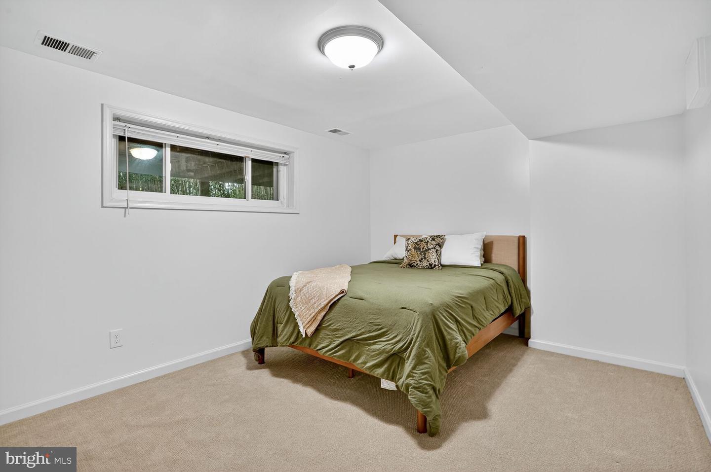 4004 DAVID LN, ALEXANDRIA, Virginia 22311, 5 Bedrooms Bedrooms, ,3 BathroomsBathrooms,Residential,For sale,4004 DAVID LN,VAFX2265370 MLS # VAFX2265370