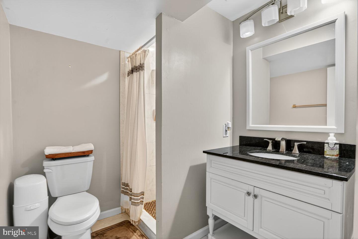 4004 DAVID LN, ALEXANDRIA, Virginia 22311, 5 Bedrooms Bedrooms, ,3 BathroomsBathrooms,Residential,For sale,4004 DAVID LN,VAFX2265370 MLS # VAFX2265370
