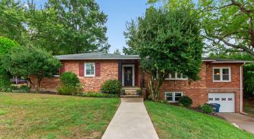 4004 DAVID LN, ALEXANDRIA, Virginia 22311, 5 Bedrooms Bedrooms, ,3 BathroomsBathrooms,Residential,For sale,4004 DAVID LN,VAFX2265370 MLS # VAFX2265370