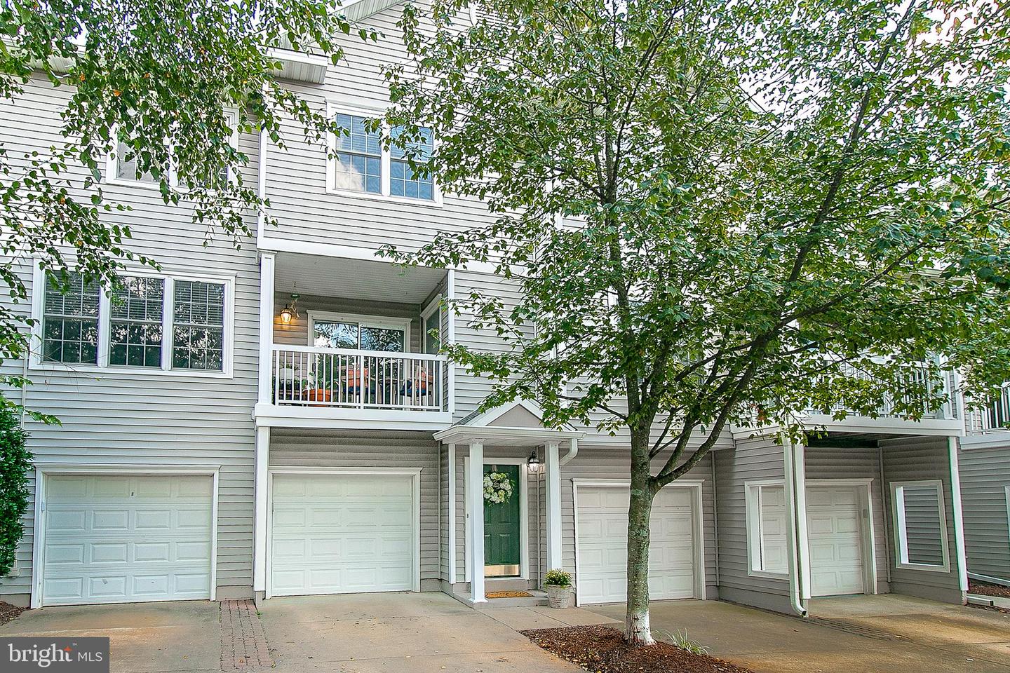 12799 FAIR BRIAR LANE, FAIRFAX, Virginia 22033, 3 Bedrooms Bedrooms, ,2 BathroomsBathrooms,Residential,For sale,12799 FAIR BRIAR LANE,VAFX2265386 MLS # VAFX2265386