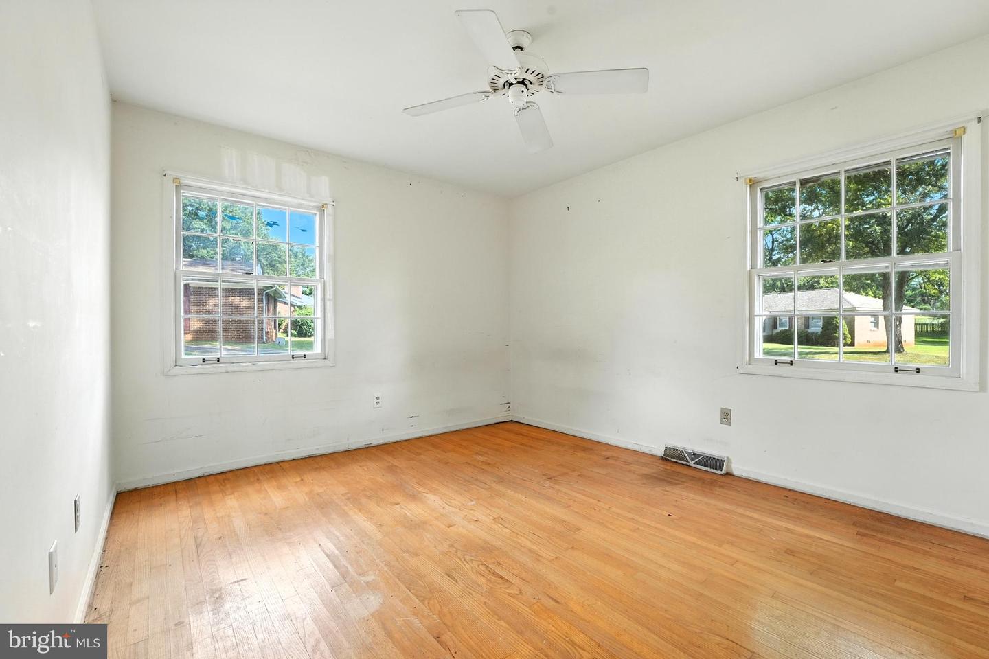 11269 CEDAR AVE, CULPEPER, Virginia 22701, 3 Bedrooms Bedrooms, ,2 BathroomsBathrooms,Residential,For sale,11269 CEDAR AVE,VACU2011514 MLS # VACU2011514