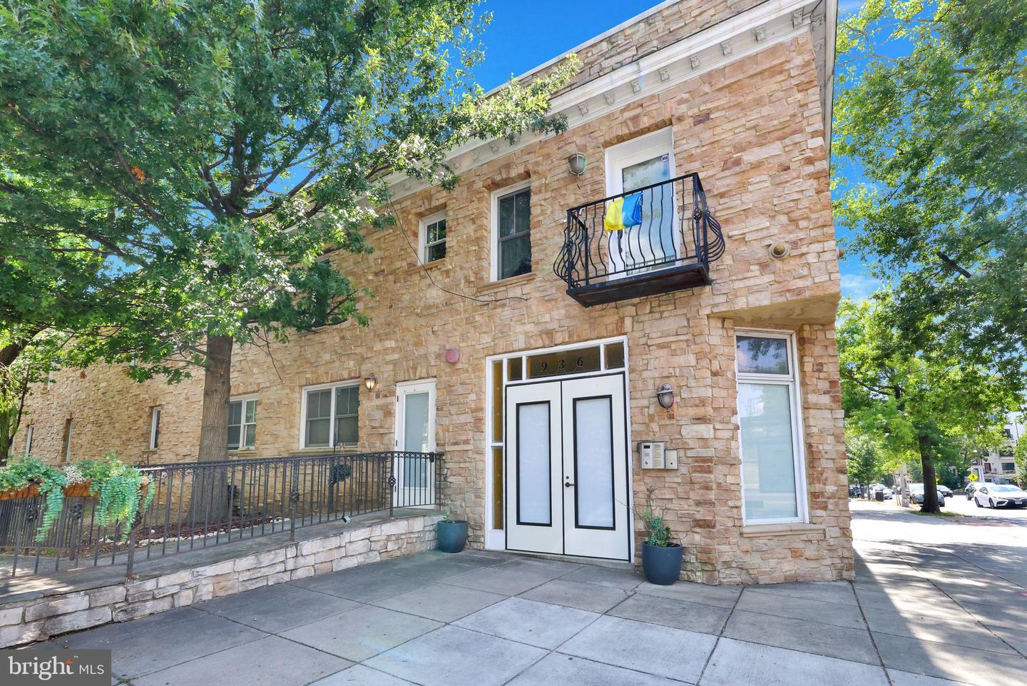 936 MADISON ST NW #103, WASHINGTON, District Of Columbia 20011, 2 Bedrooms Bedrooms, ,2 BathroomsBathrooms,Residential,For sale,936 MADISON ST NW #103,DCDC2220898 MLS # DCDC2220898