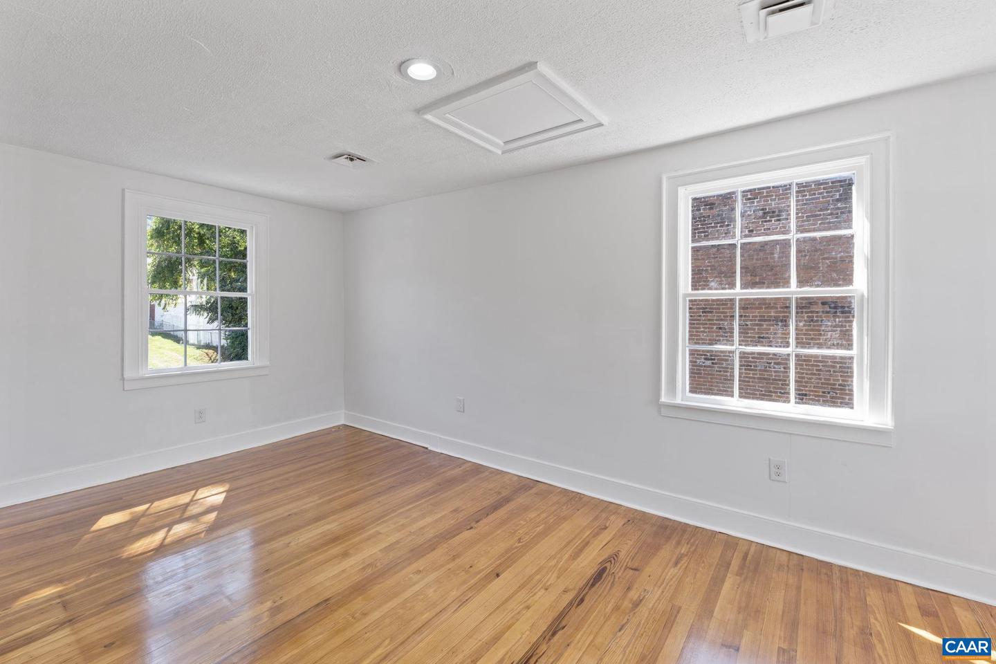 622 FRONT ST, LOVINGSTON, Virginia 22949, 3 Bedrooms Bedrooms, ,2 BathroomsBathrooms,Residential,For sale,622 FRONT ST,668677 MLS # 668677