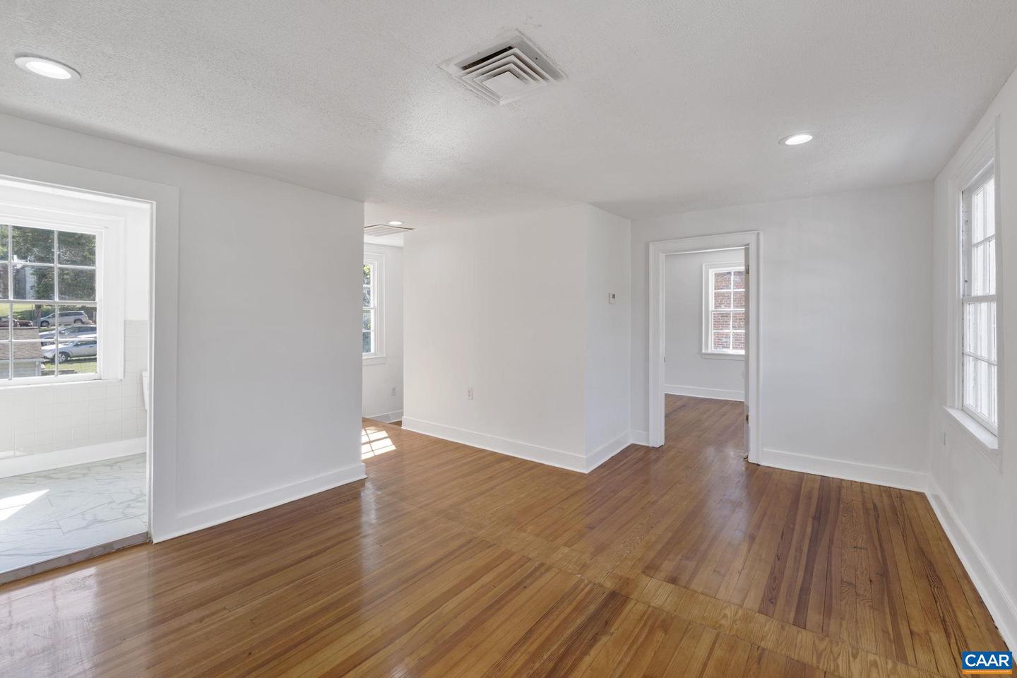 622 FRONT ST, LOVINGSTON, Virginia 22949, 3 Bedrooms Bedrooms, ,2 BathroomsBathrooms,Residential,For sale,622 FRONT ST,668677 MLS # 668677