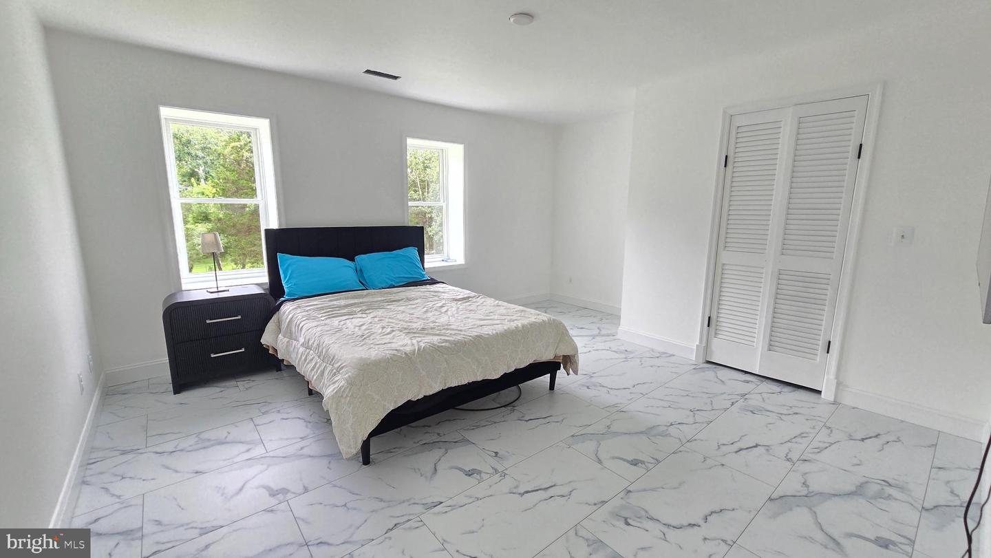 15620 COMPTON RD, CENTREVILLE, Virginia 20121, 5 Bedrooms Bedrooms, ,3 BathroomsBathrooms,Residential,For sale,15620 COMPTON RD,VAFX2265462 MLS # VAFX2265462