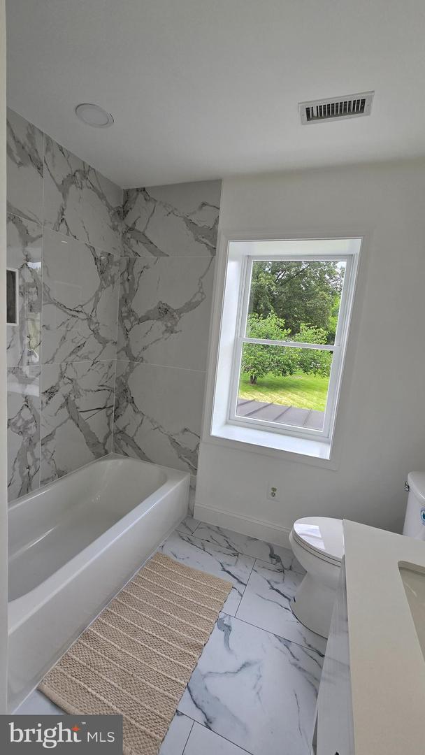 15620 COMPTON RD, CENTREVILLE, Virginia 20121, 5 Bedrooms Bedrooms, ,3 BathroomsBathrooms,Residential,For sale,15620 COMPTON RD,VAFX2265462 MLS # VAFX2265462