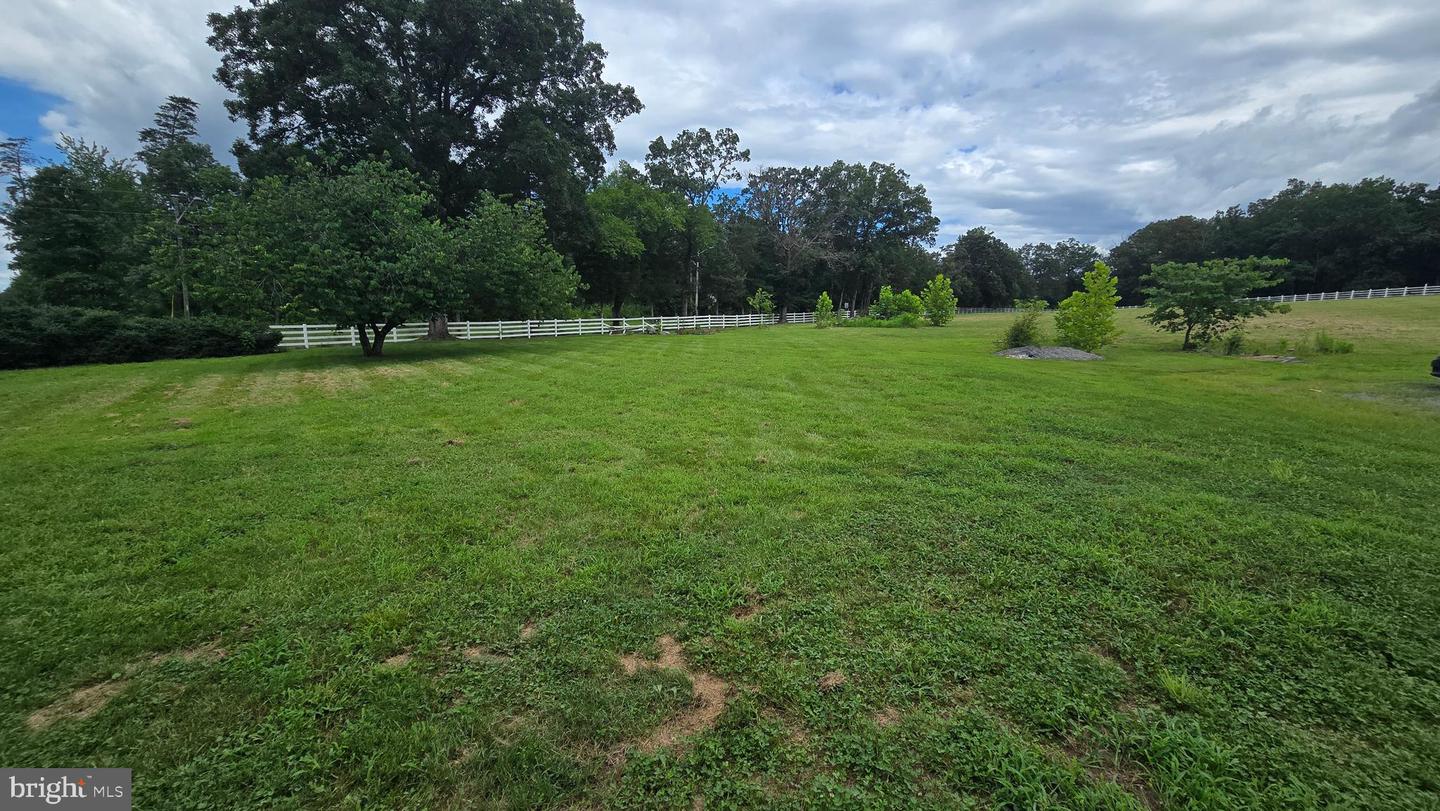 15620 COMPTON RD, CENTREVILLE, Virginia 20121, 5 Bedrooms Bedrooms, ,3 BathroomsBathrooms,Residential,For sale,15620 COMPTON RD,VAFX2265462 MLS # VAFX2265462