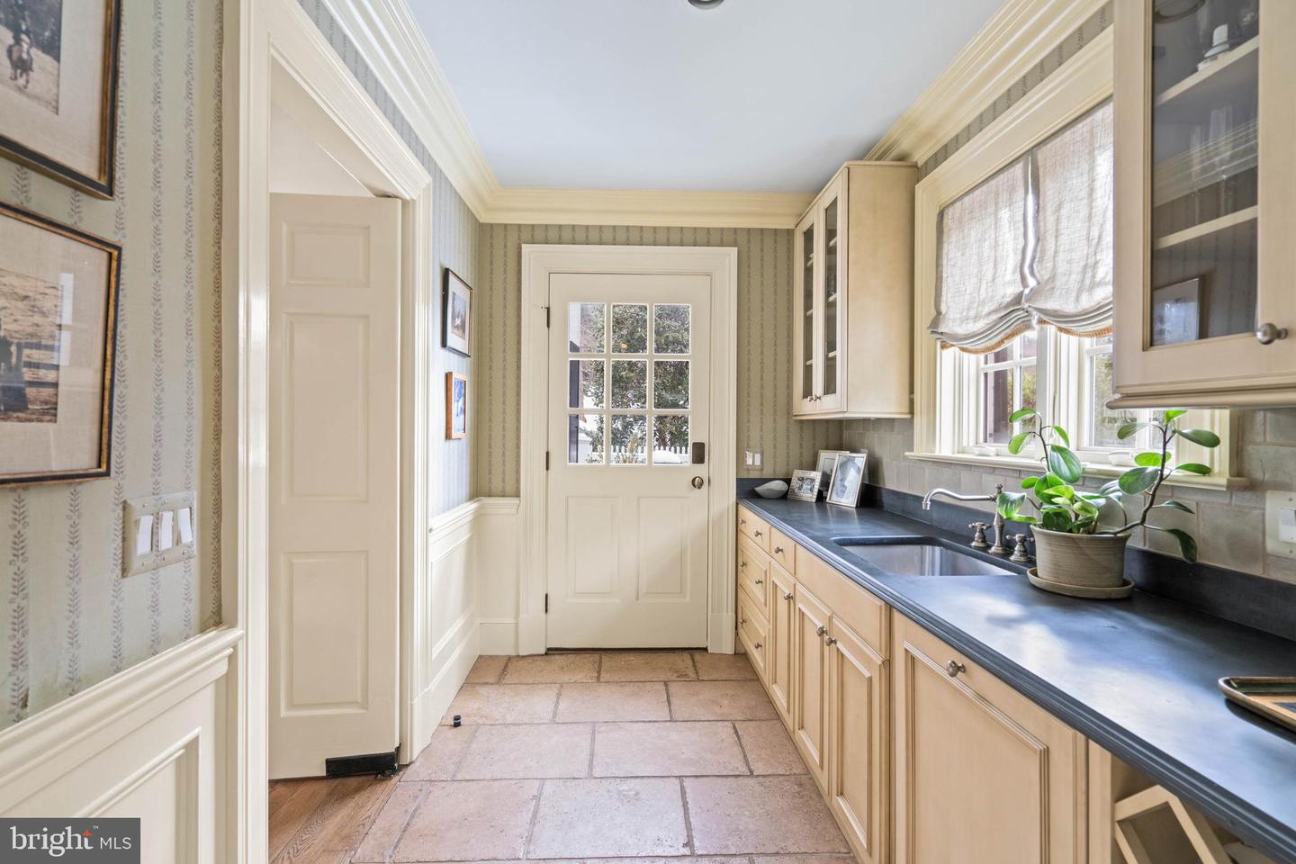 4641 DEXTER ST NW, WASHINGTON, District Of Columbia 20007, 6 Bedrooms Bedrooms, ,6 BathroomsBathrooms,Residential,For sale,4641 DEXTER ST NW,DCDC2220982 MLS # DCDC2220982
