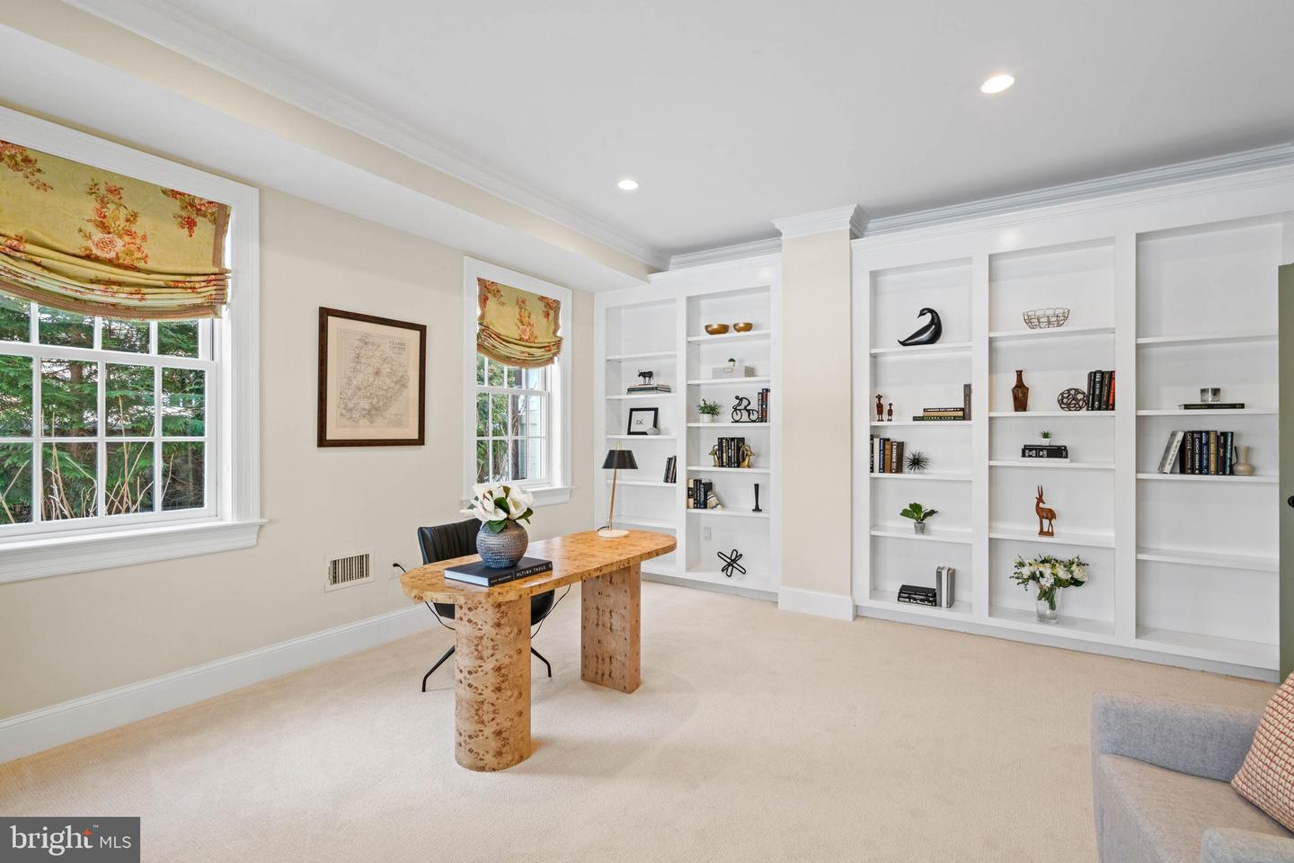4641 DEXTER ST NW, WASHINGTON, District Of Columbia 20007, 6 Bedrooms Bedrooms, ,6 BathroomsBathrooms,Residential,For sale,4641 DEXTER ST NW,DCDC2220982 MLS # DCDC2220982