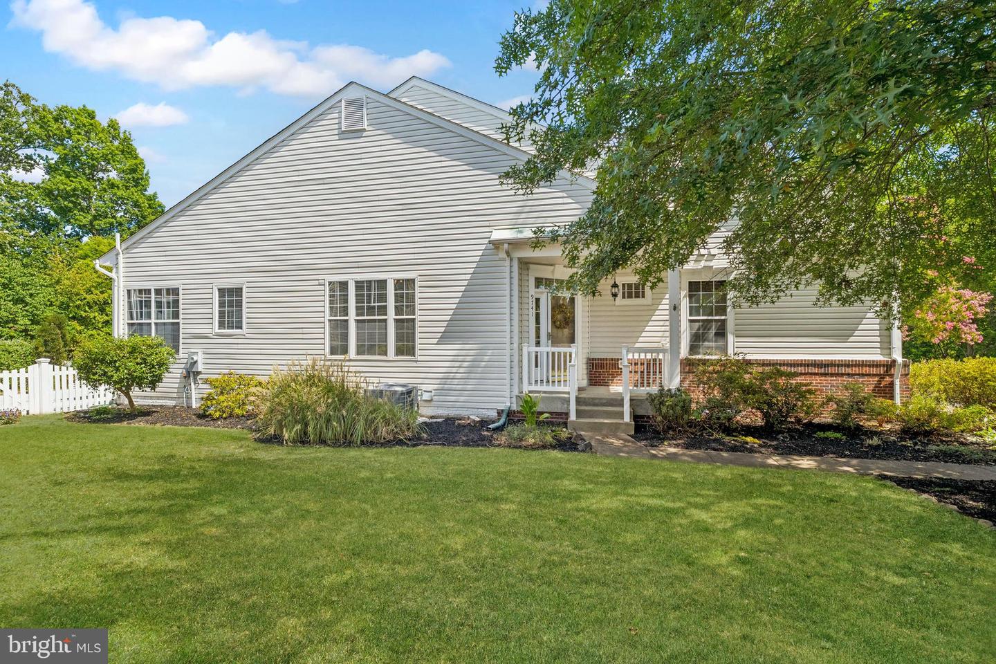 9741 CRAIGHILL DR, BRISTOW, Virginia 20136, 2 Bedrooms Bedrooms, 6 Rooms Rooms,2 BathroomsBathrooms,Residential,For sale,9741 CRAIGHILL DR,VAPW2103500 MLS # VAPW2103500