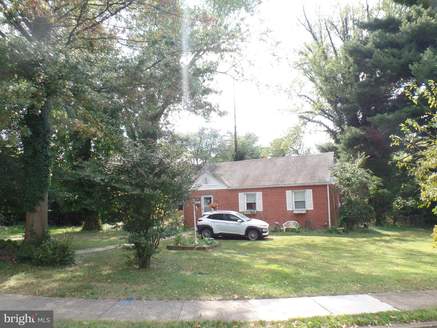 7407 NIGH RD, FALLS CHURCH, Virginia 22043, 2 Bedrooms Bedrooms, ,1 BathroomBathrooms,Residential,For sale,7407 NIGH RD,VAFX2265492 MLS # VAFX2265492