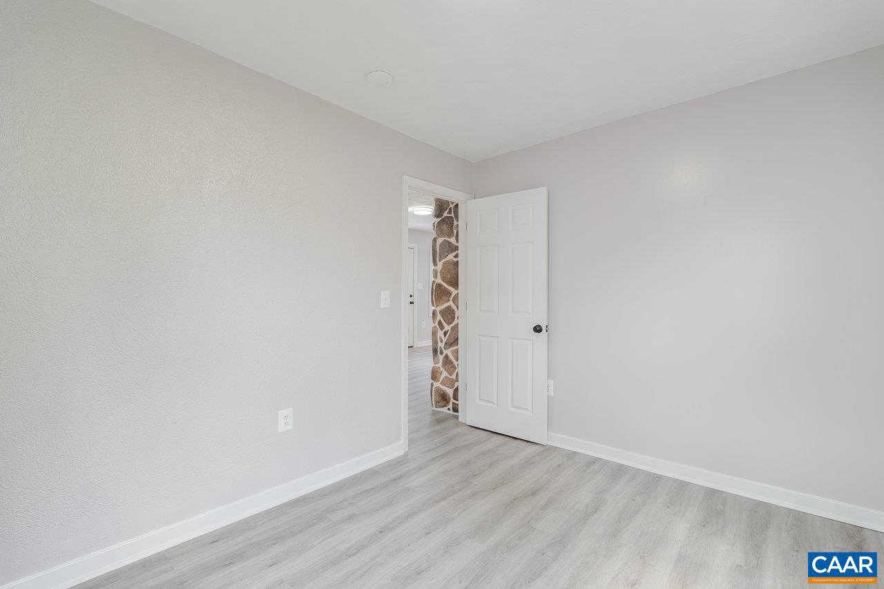 136 MAURY MILL RD, VERONA, Virginia 24401, 3 Bedrooms Bedrooms, ,1 BathroomBathrooms,Residential,For sale,136 MAURY MILL RD,668675 MLS # 668675