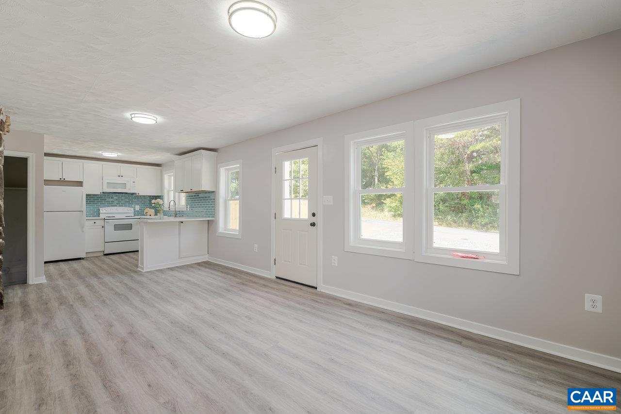 136 MAURY MILL RD, VERONA, Virginia 24401, 3 Bedrooms Bedrooms, ,1 BathroomBathrooms,Residential,For sale,136 MAURY MILL RD,668675 MLS # 668675