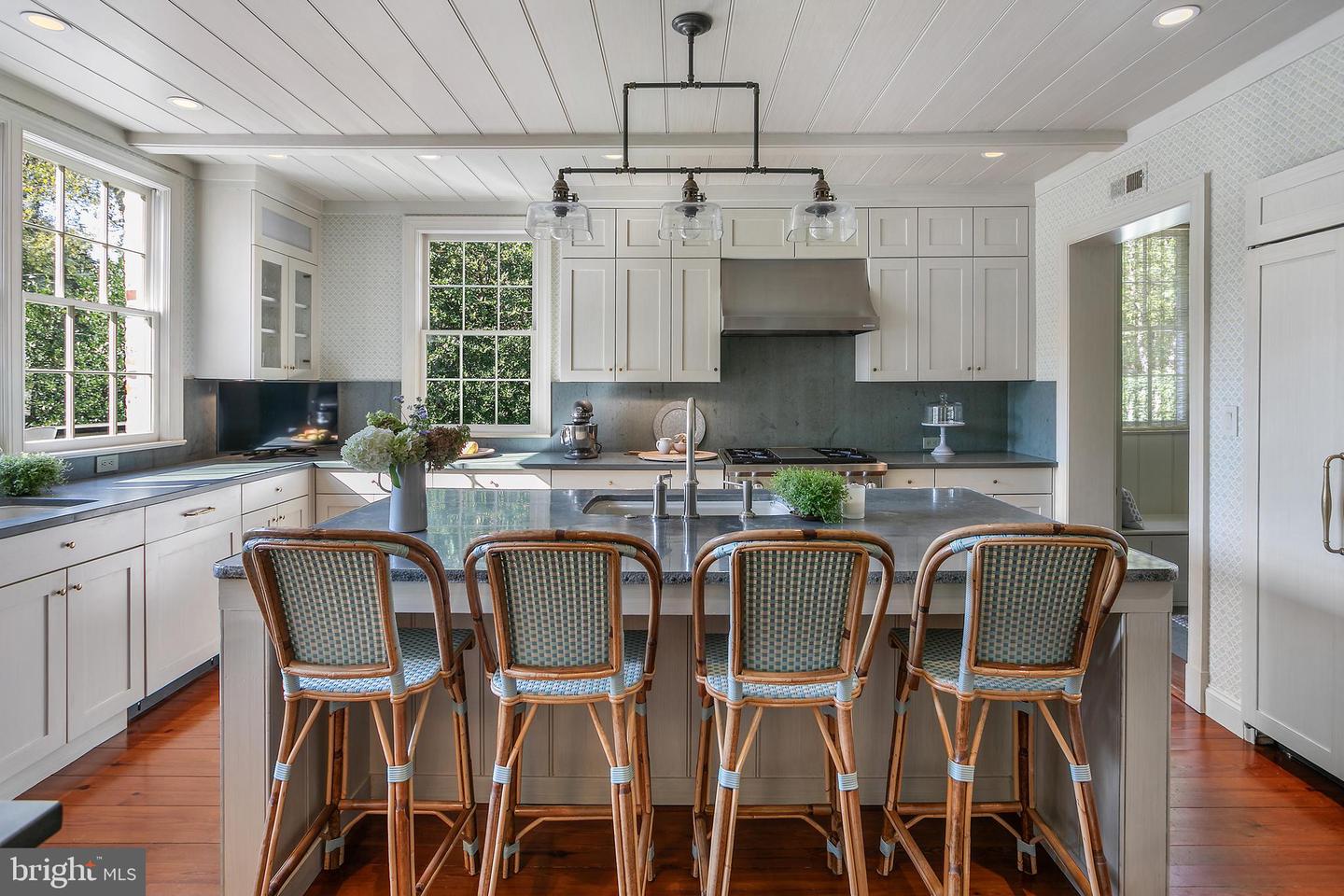 2824 CHAIN BRIDGE RD NW, WASHINGTON, District Of Columbia 20016, 5 Bedrooms Bedrooms, ,4 BathroomsBathrooms,Residential,For sale,2824 CHAIN BRIDGE RD NW,DCDC2220894 MLS # DCDC2220894