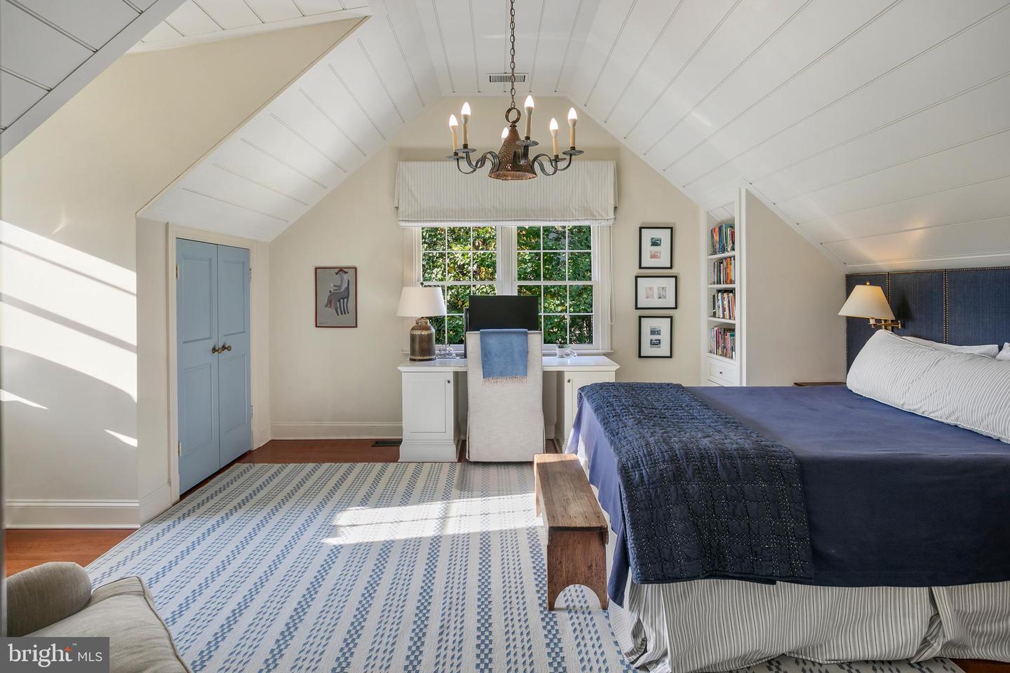 2824 CHAIN BRIDGE RD NW, WASHINGTON, District Of Columbia 20016, 5 Bedrooms Bedrooms, ,4 BathroomsBathrooms,Residential,For sale,2824 CHAIN BRIDGE RD NW,DCDC2220894 MLS # DCDC2220894