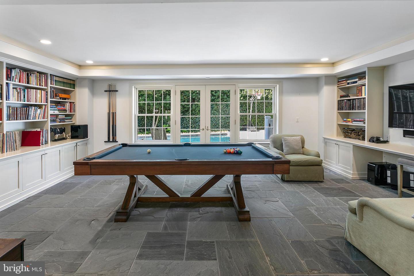 2824 CHAIN BRIDGE RD NW, WASHINGTON, District Of Columbia 20016, 5 Bedrooms Bedrooms, ,4 BathroomsBathrooms,Residential,For sale,2824 CHAIN BRIDGE RD NW,DCDC2220894 MLS # DCDC2220894