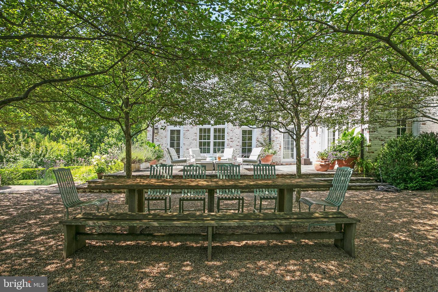 2824 CHAIN BRIDGE RD NW, WASHINGTON, District Of Columbia 20016, 5 Bedrooms Bedrooms, ,4 BathroomsBathrooms,Residential,For sale,2824 CHAIN BRIDGE RD NW,DCDC2220894 MLS # DCDC2220894