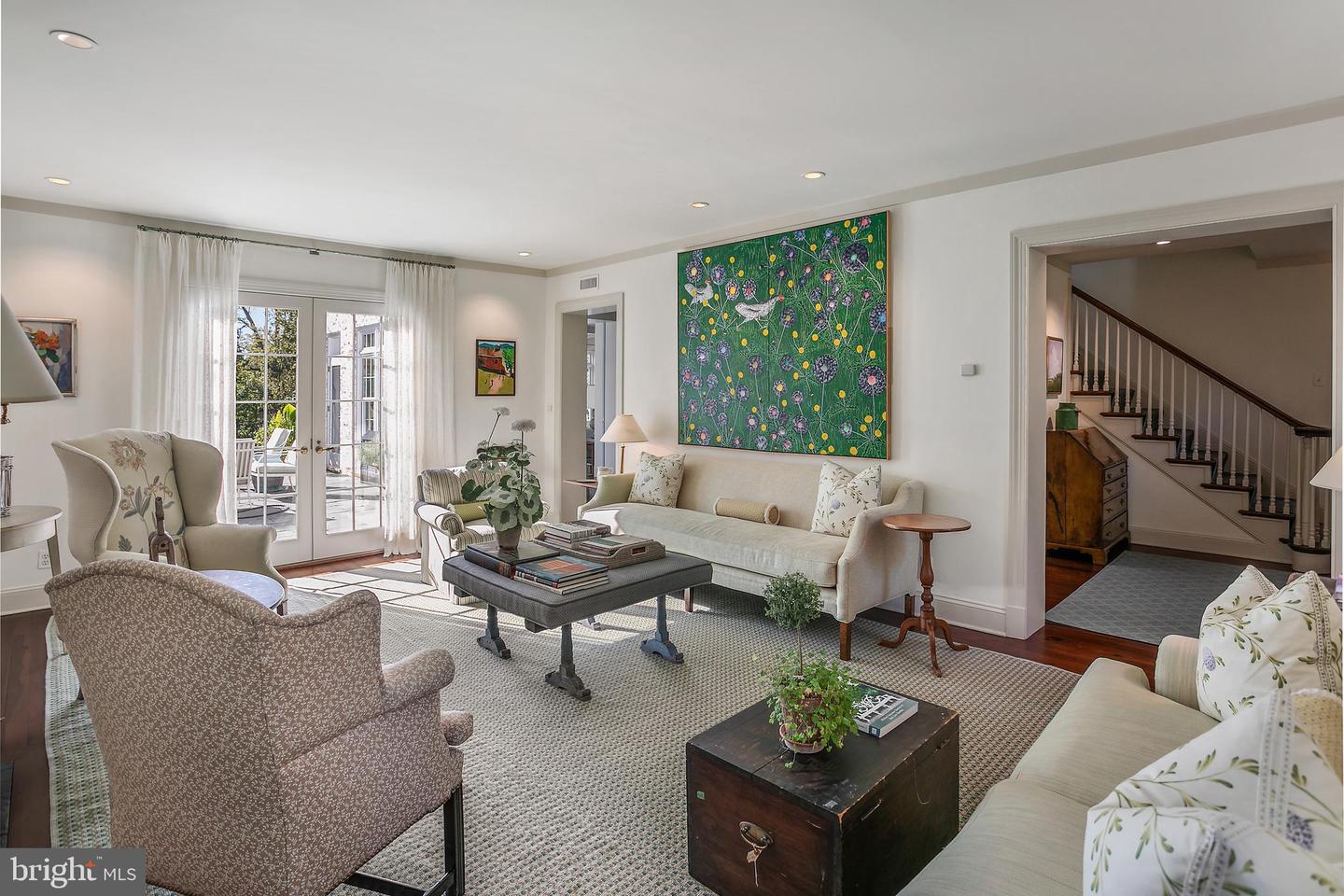 2824 CHAIN BRIDGE RD NW, WASHINGTON, District Of Columbia 20016, 5 Bedrooms Bedrooms, ,4 BathroomsBathrooms,Residential,For sale,2824 CHAIN BRIDGE RD NW,DCDC2220894 MLS # DCDC2220894