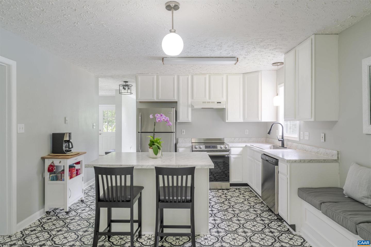 5860 BEARWOOD RD, CROZET, Virginia 22932, 3 Bedrooms Bedrooms, ,2 BathroomsBathrooms,Residential,For sale,5860 BEARWOOD RD,668676 MLS # 668676