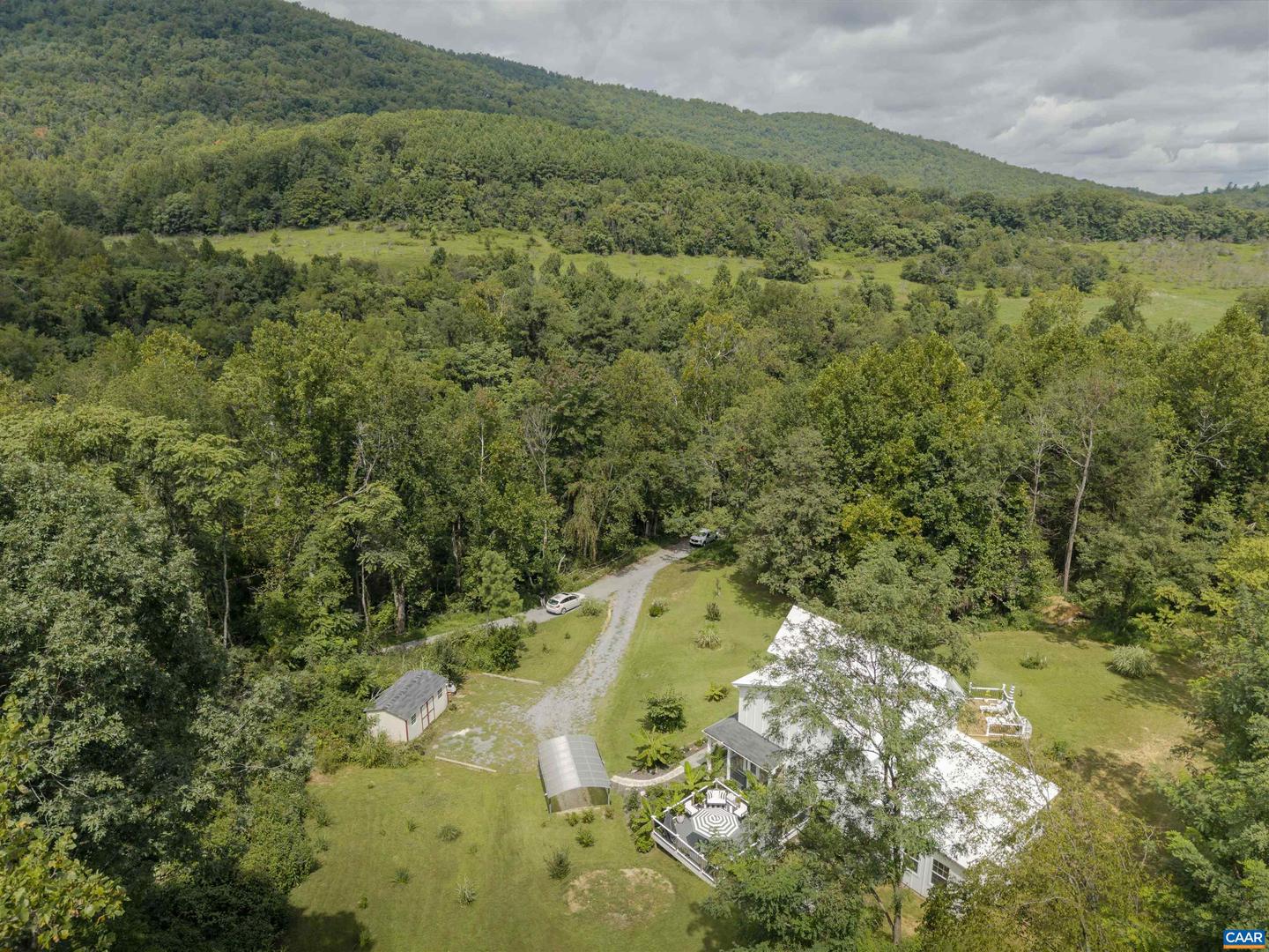 5860 BEARWOOD RD, CROZET, Virginia 22932, 3 Bedrooms Bedrooms, ,2 BathroomsBathrooms,Residential,For sale,5860 BEARWOOD RD,668676 MLS # 668676