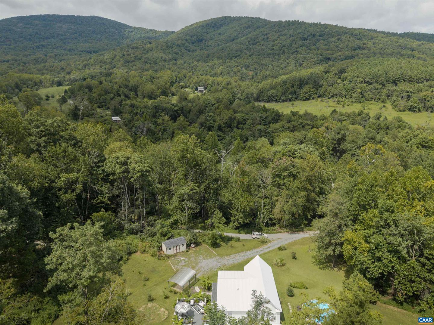 5860 BEARWOOD RD, CROZET, Virginia 22932, 3 Bedrooms Bedrooms, ,2 BathroomsBathrooms,Residential,For sale,5860 BEARWOOD RD,668676 MLS # 668676