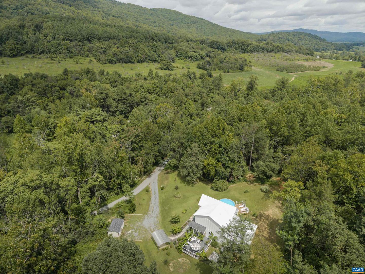 5860 BEARWOOD RD, CROZET, Virginia 22932, 3 Bedrooms Bedrooms, ,2 BathroomsBathrooms,Residential,For sale,5860 BEARWOOD RD,668676 MLS # 668676