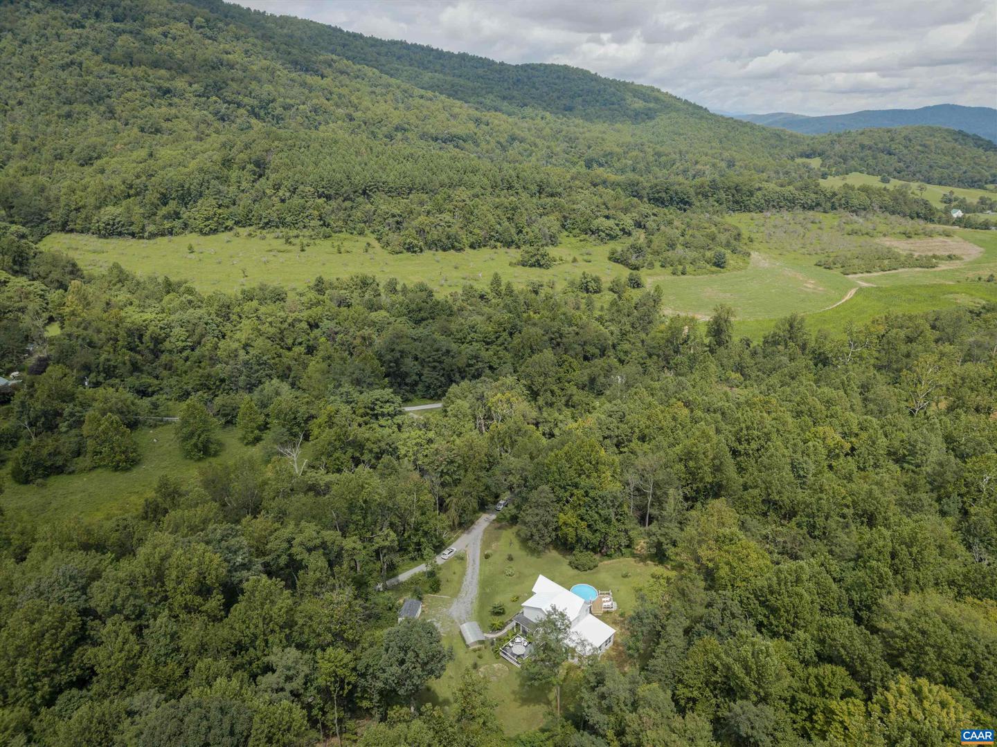 5860 BEARWOOD RD, CROZET, Virginia 22932, 3 Bedrooms Bedrooms, ,2 BathroomsBathrooms,Residential,For sale,5860 BEARWOOD RD,668676 MLS # 668676